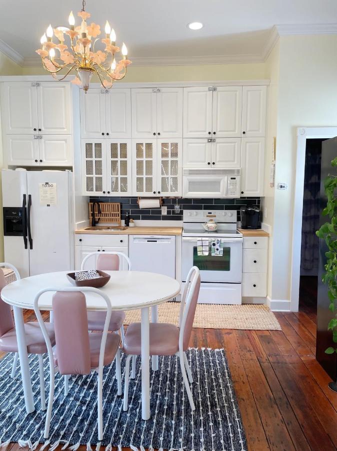 Charming 1885 Parlor Loft Downtown Savannah Stay Exterior photo